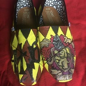 ! Hand painted TOMS, Harry Potter theme size 7.5 !